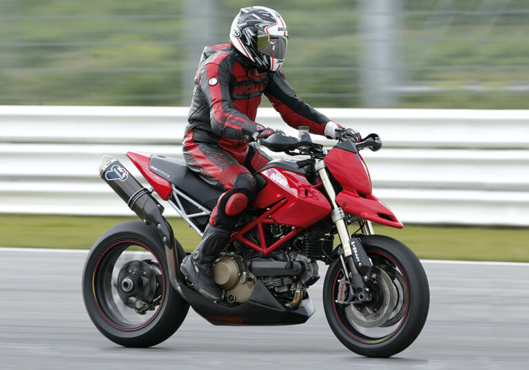 Preparazione moto da pista, guida per inesperti