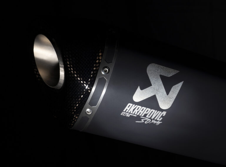 I primi 30 anni di Akrapovic