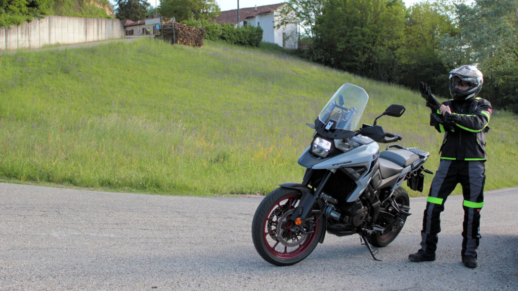 Suzuki V-Strom 1050 SE my2023 - dynamic