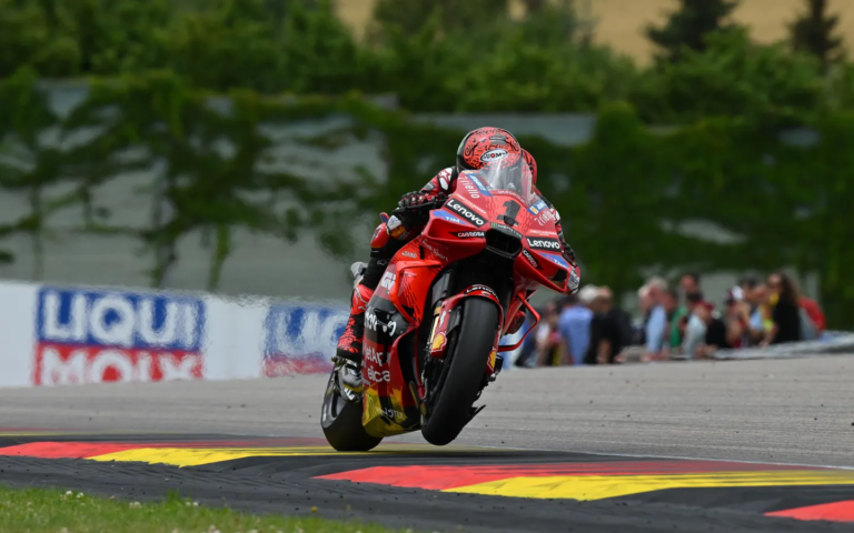 MotoGP Germania 2024: Martin sbaglia, Bagnaia approfitta!